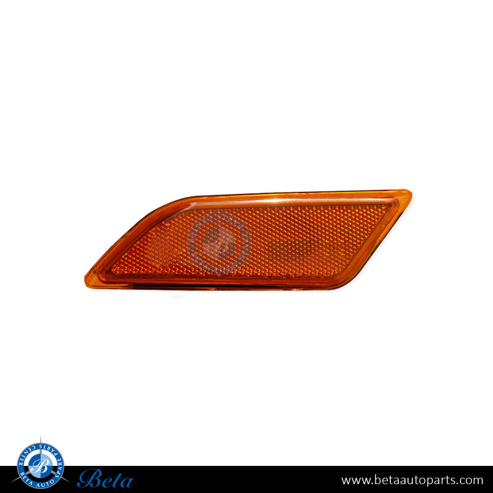 Left Side Front Bumper Reflector for Mercedes C-Class W204 2011-2014 models, Part Number 2049067301