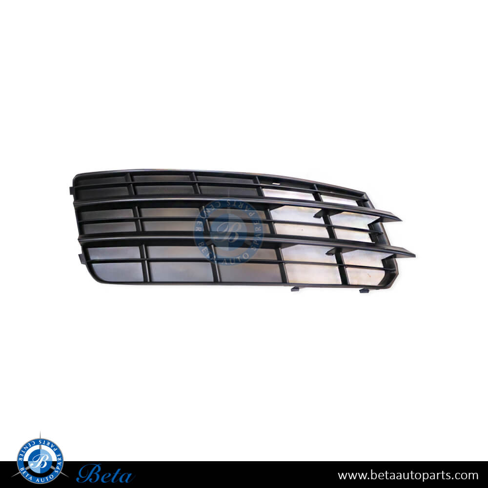 Right Side Fog Lamp Cover for Audi A7 2011-2014 models, Part Number 4G8807682