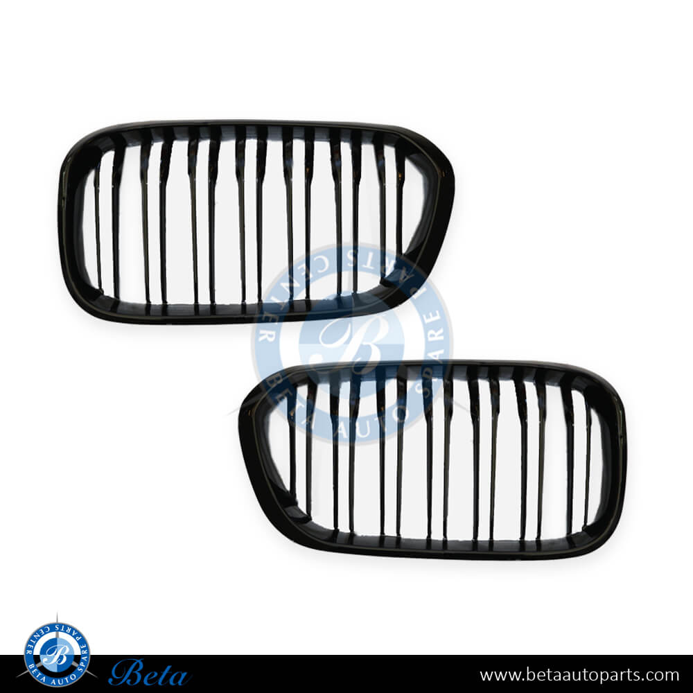 Grille Gloss Black color for BMW 1 Series F20/F21 2015-2019 models, Part Number 51137389849 / 51137389850