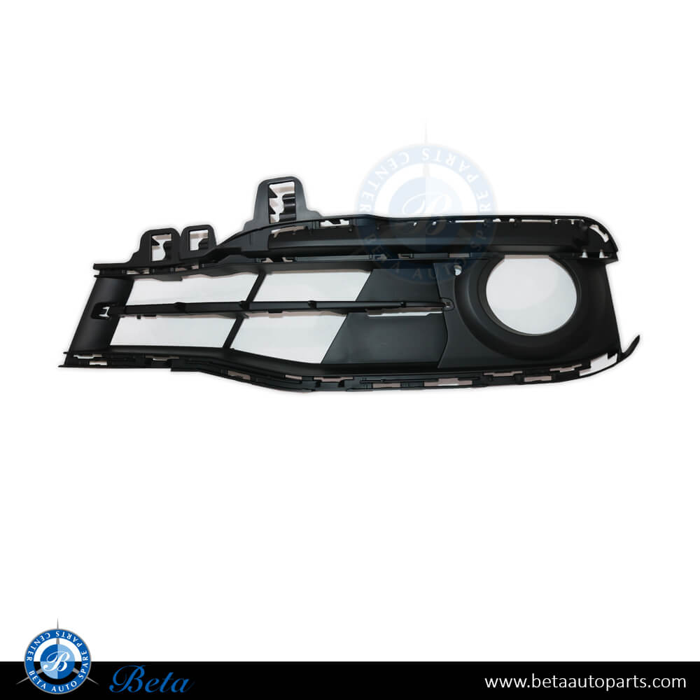 Left Side Fog Lamp Cover Partially Open for BMW 3 Series F30 Sport 2016-up models, Part Number 51117396887